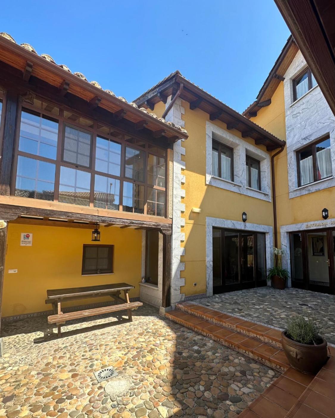 Hotel Rural Monasterio De Ara Mada Santa Colomba de las Arrimadas Exterior foto